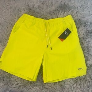 REEBOK training mens shorts NWT LARGE